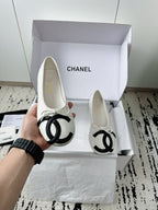 CC 26s Coco Beach Ballet Flats White Quited Lambskin 741121