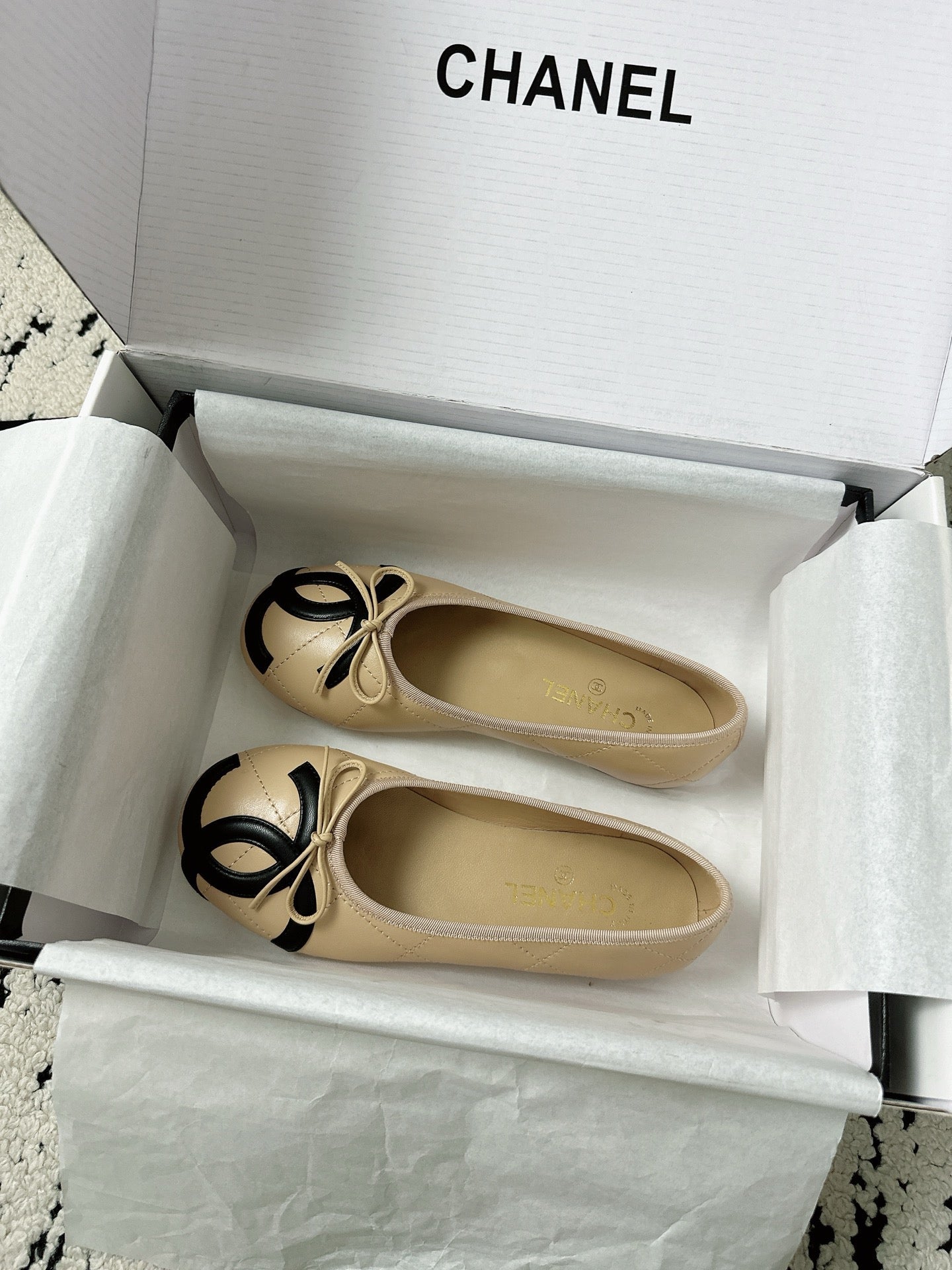 CC 26s Coco Beach Ballet Flats Beige Quited Lambskin 741191