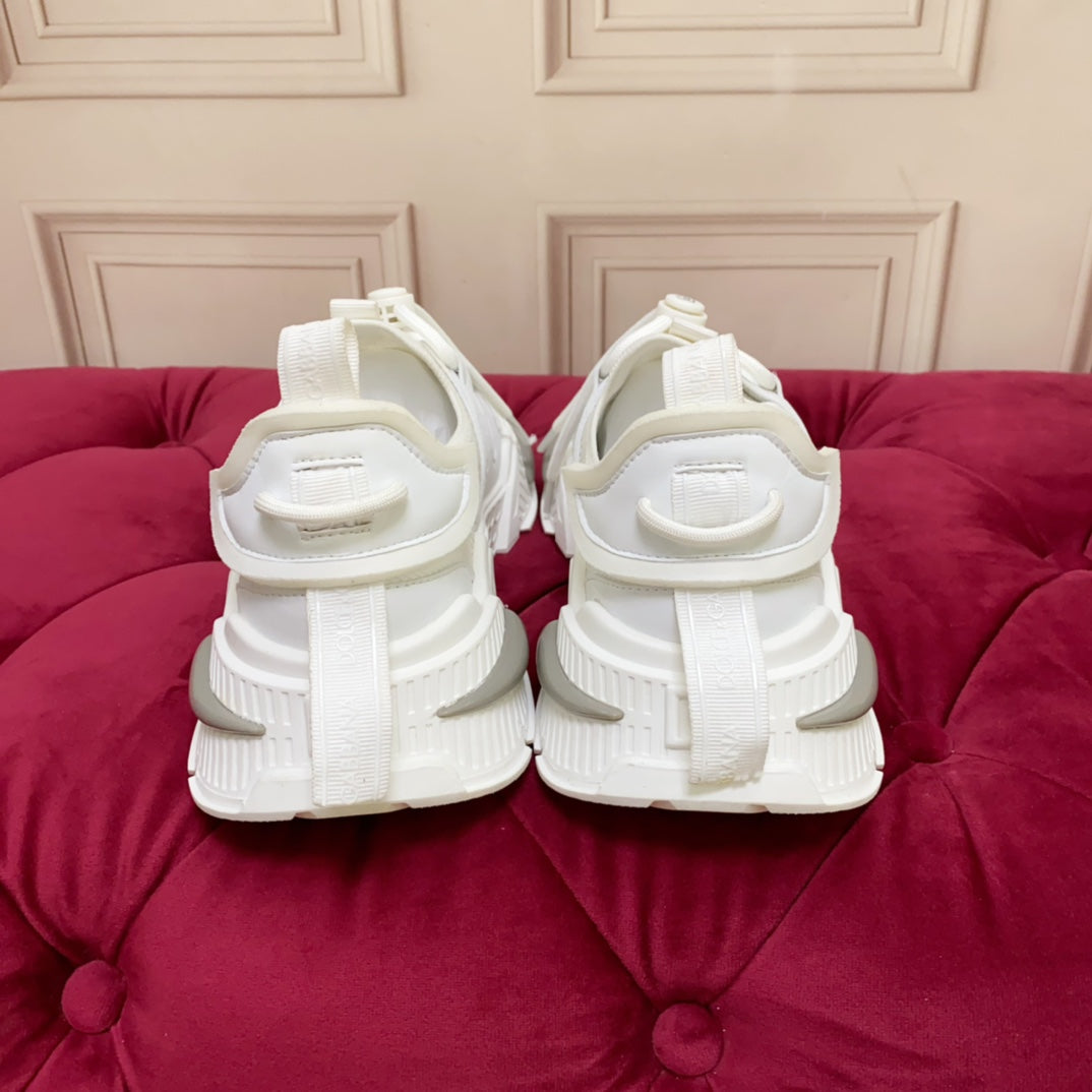 DC 24 Airmaster Sneakers White Cowhide 947297