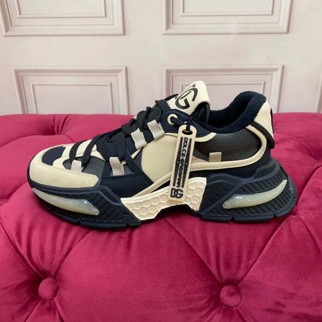 DC 24 Airmaster Sneakers Beige Black Cowhide 947305