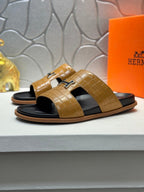 HM Oran H Slippers in Brown Cowhide 735236