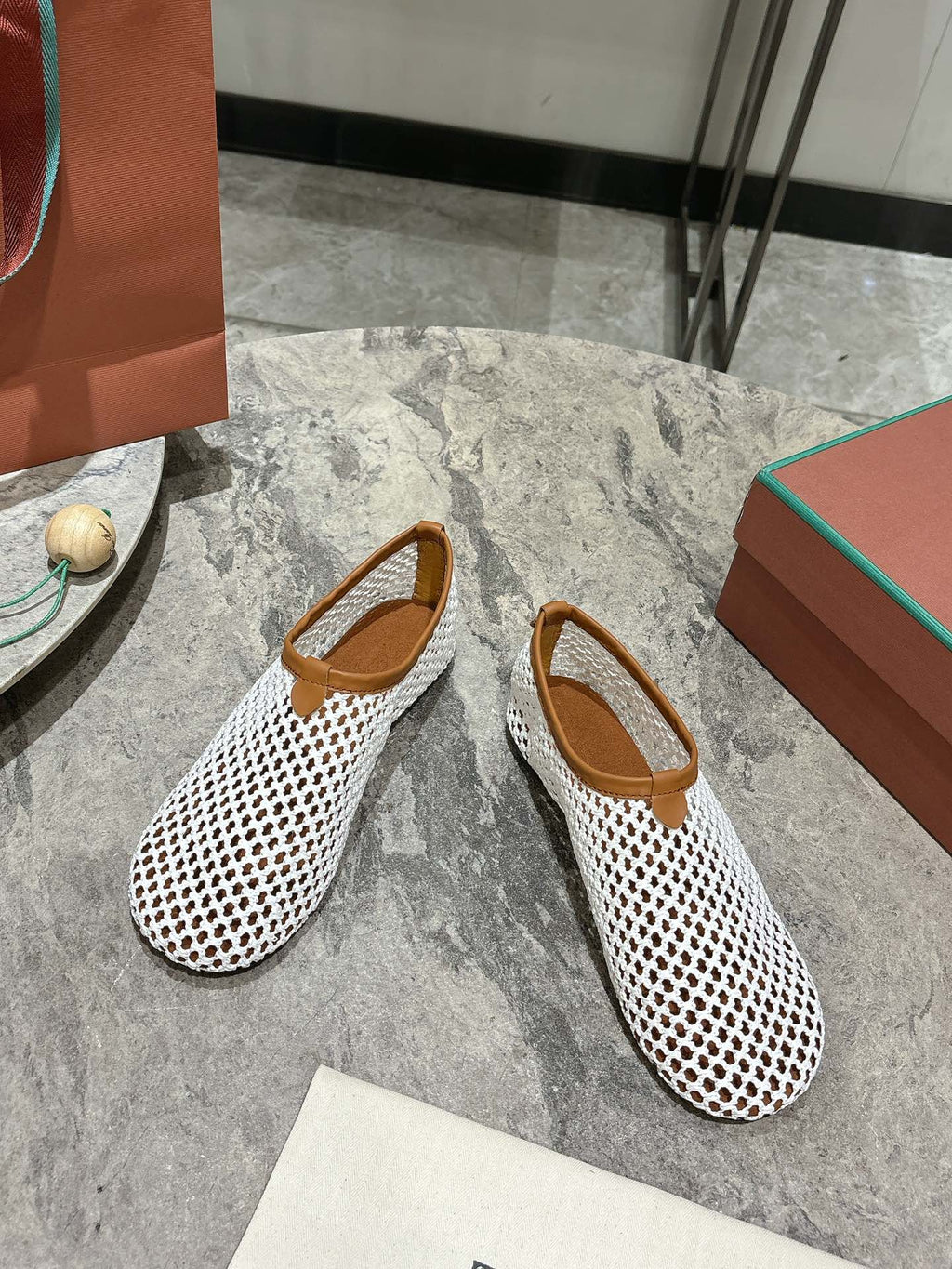 LP hollow knit ballet flats white   leather 379025