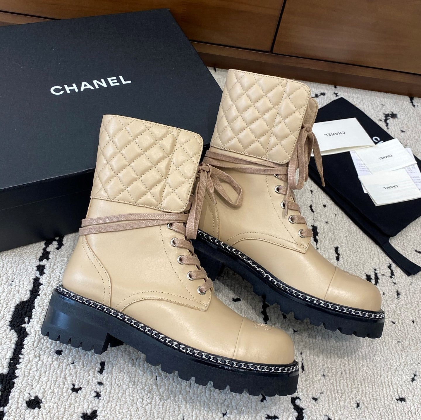 CC Ankle Boots Flat Quited Beige Calfskin 529288