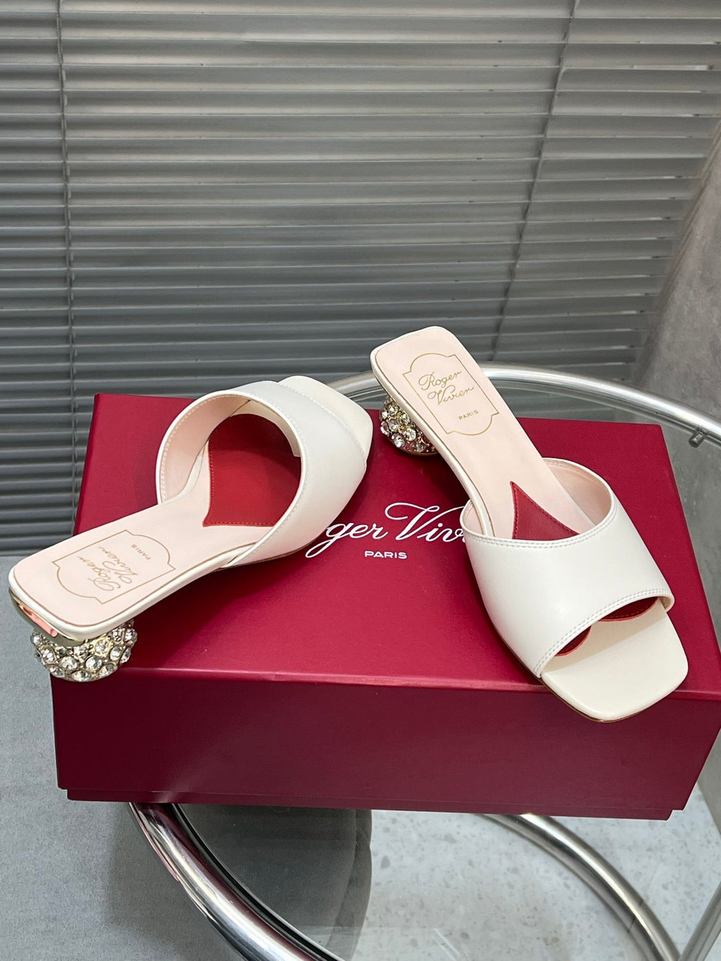 Viv Diamond Sole Mules White Cowhide 267688