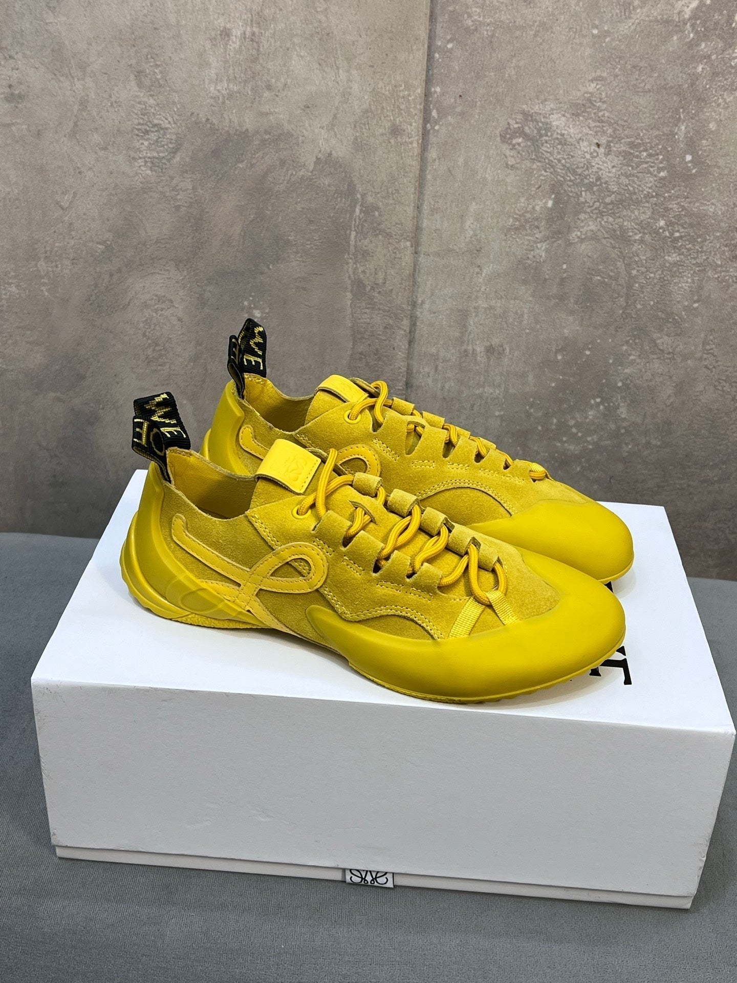 LOEW 26s Grip Sneaker Yellow Suede Sheepskin 682763
