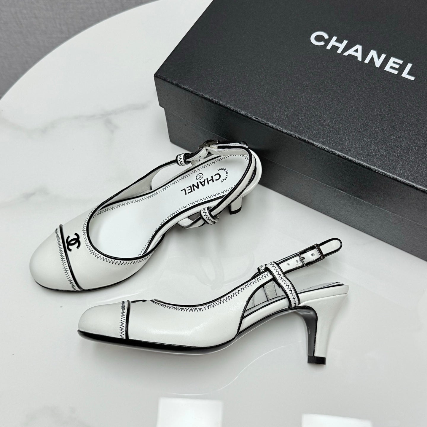 CC 25 Slingback 50mm White Black Sheepskin 368796