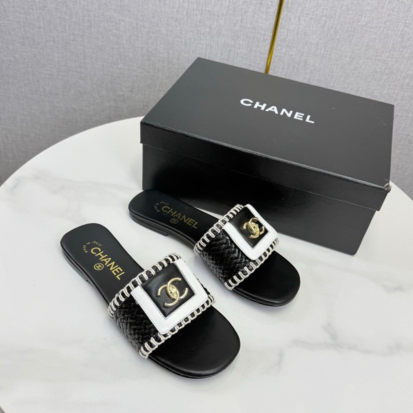 CC 26s Slipper Black White Sheepskin Tweed 620278