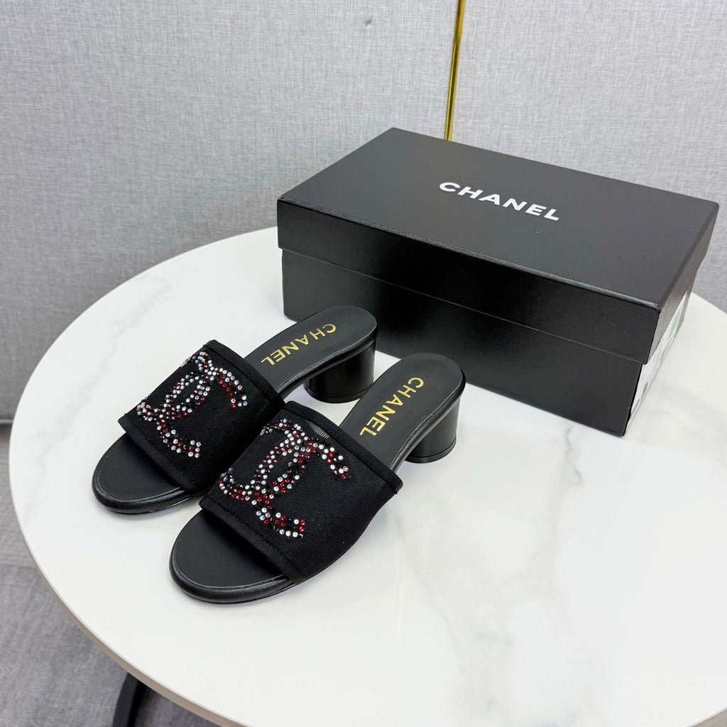 CC 26SS Sandals Black Mesh Sheepskin 639891