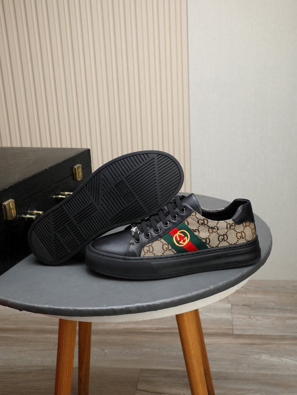 GG Men's Ace Sneaker Brown Black Print Fabric 522634