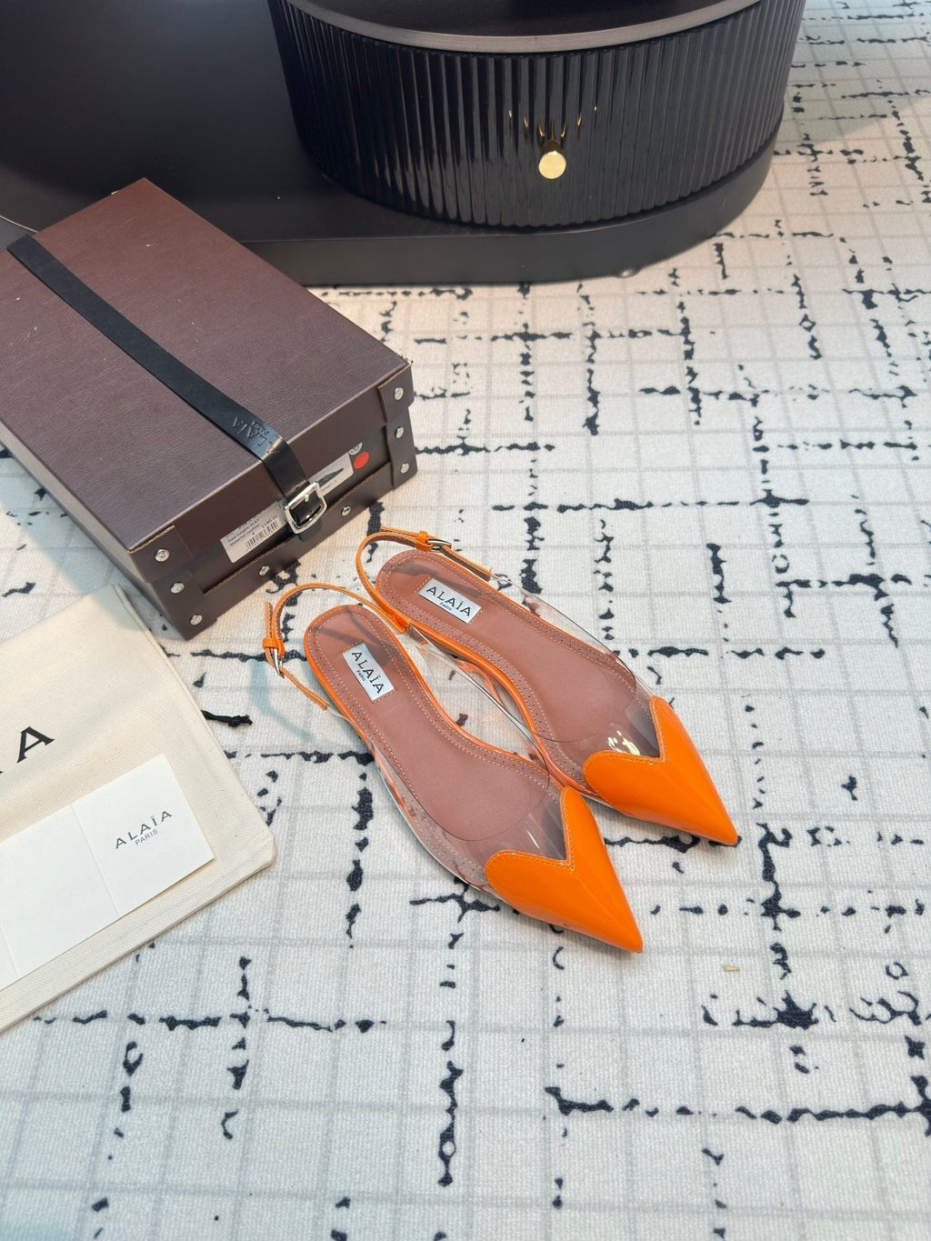Alaia Heart Flat Slingbacks Orange Sheepskin 800941