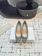 Hangisi 70 Silver Glitter Fabric Leather Jewel Buckle Pumps 912614
