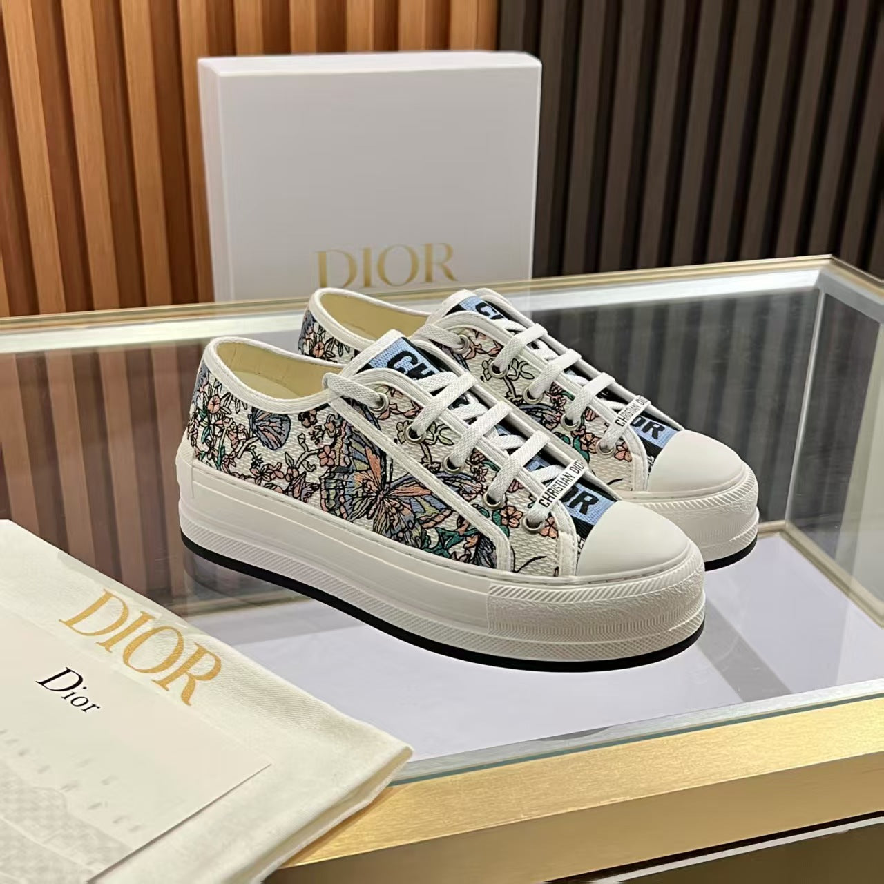 CD 25 Walk Platform Sneaker Fabric 242456