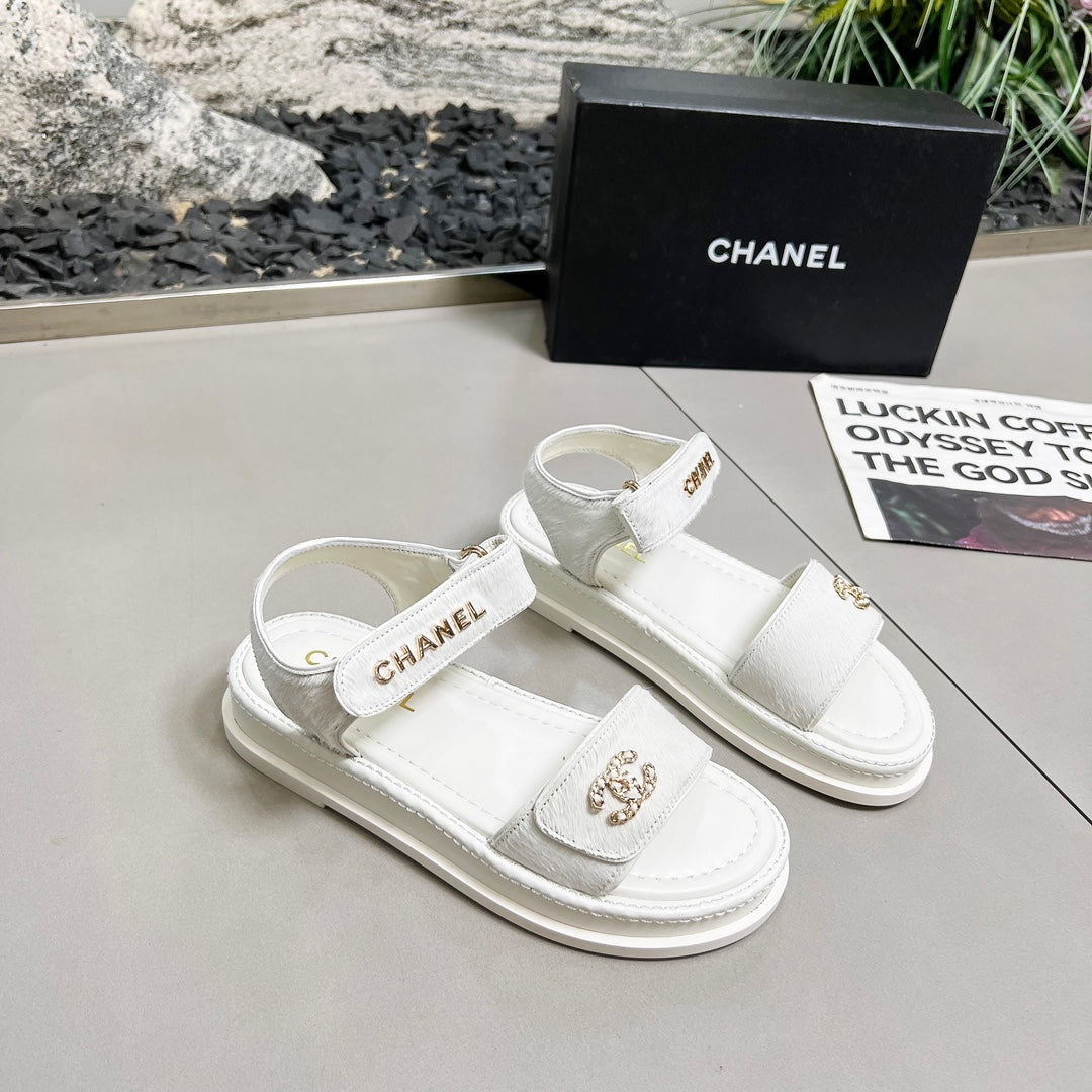 CC 25A Sandals White Horse Fur Leather 338604