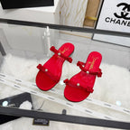 CC 2026 Pearl Slide Red Satin Leather 692024