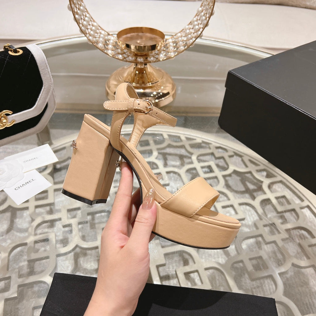 CC 25C 10CM Mid Heed Sandals Cream Italian Leather 213320