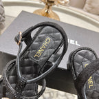 CC 25C Thong Sandal Black Sheepskin 213339