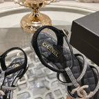 CC 25C Thong Sandal Black with White Sheepskin 213340