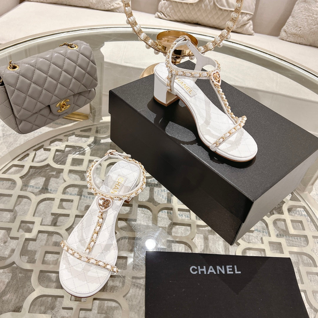 CC 26s Chain T-Strap Charm Sandals 5cm White Lambskin 736115