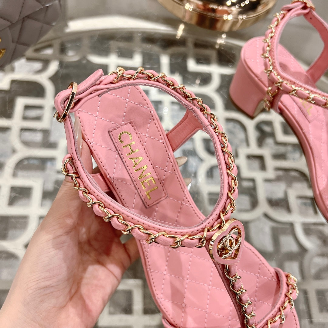 CC 26s Chain T-Strap Charm Sandals 5cm Light Pink Lambskin 736116