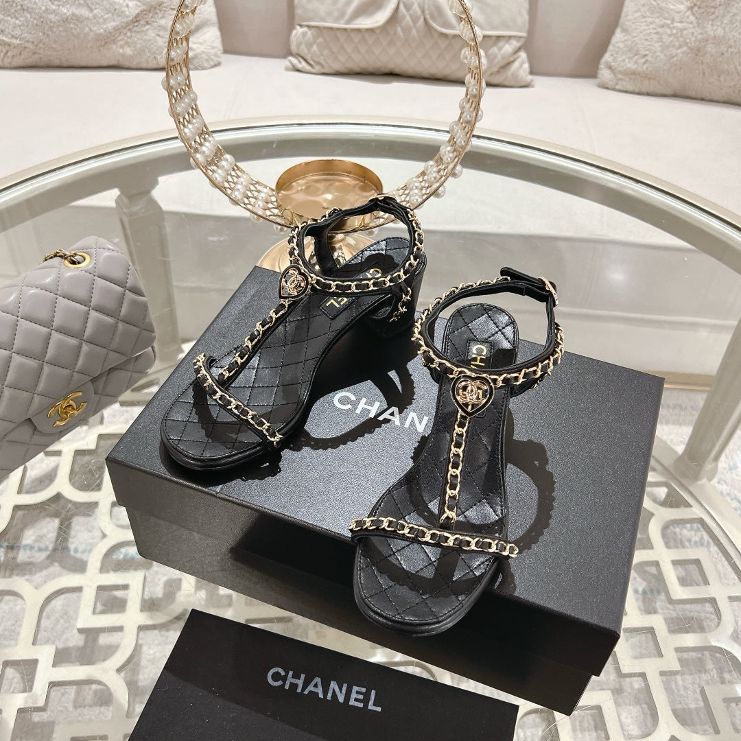 CC 26s Chain T-Strap Charm Sandals 5cm Black Lambskin 736117