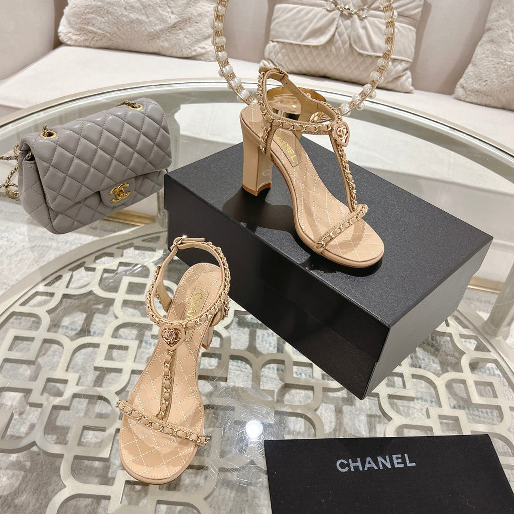 CC 26s Chain T-Strap Charm Sandals 8.5cm Beige Lambskin 736118