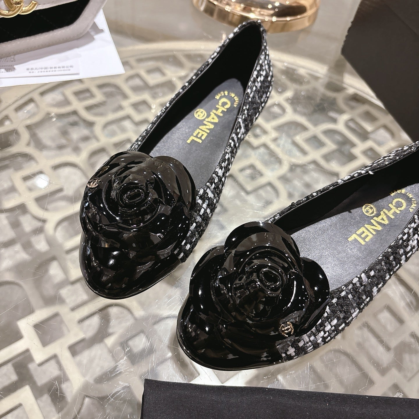 CC 26s Camellia Ballet Flat Black Leather Tweed 736499