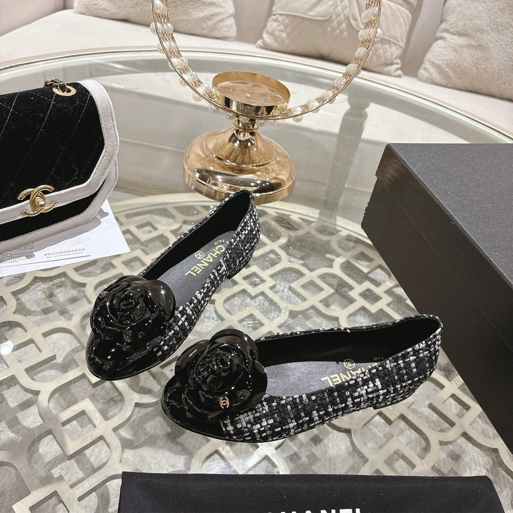 CC 26s Camellia Ballet Flat Black Leather Tweed 736499