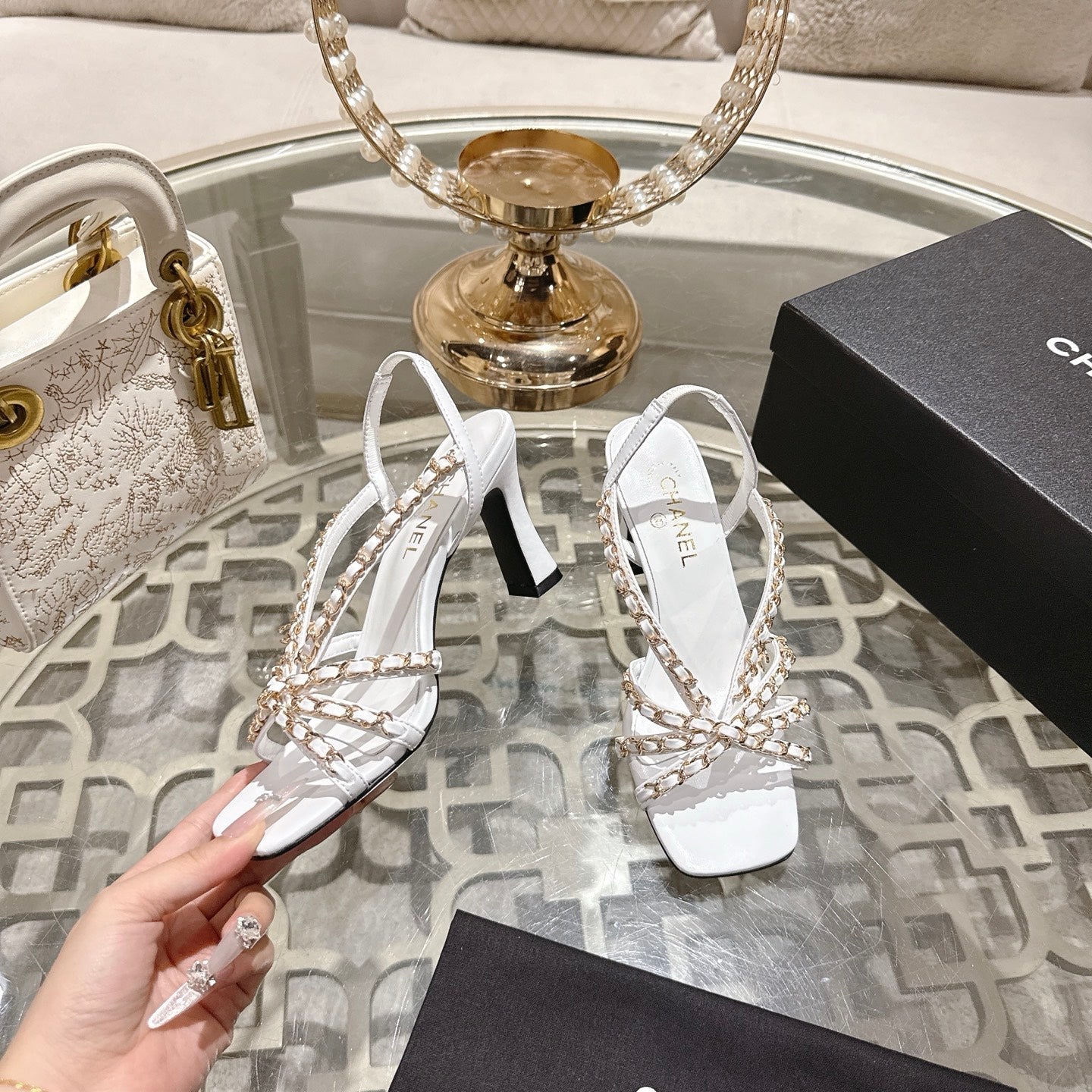 CC AW26 RTW Sandal 7cm White Lambskin 736094