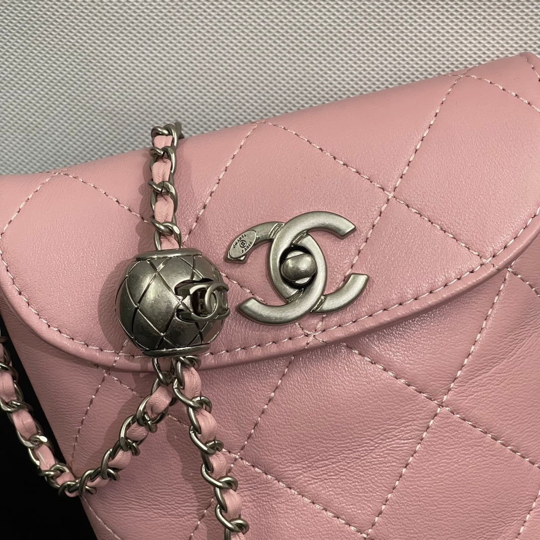 CC Phone Holder Bag 17cm Pink Lambskin