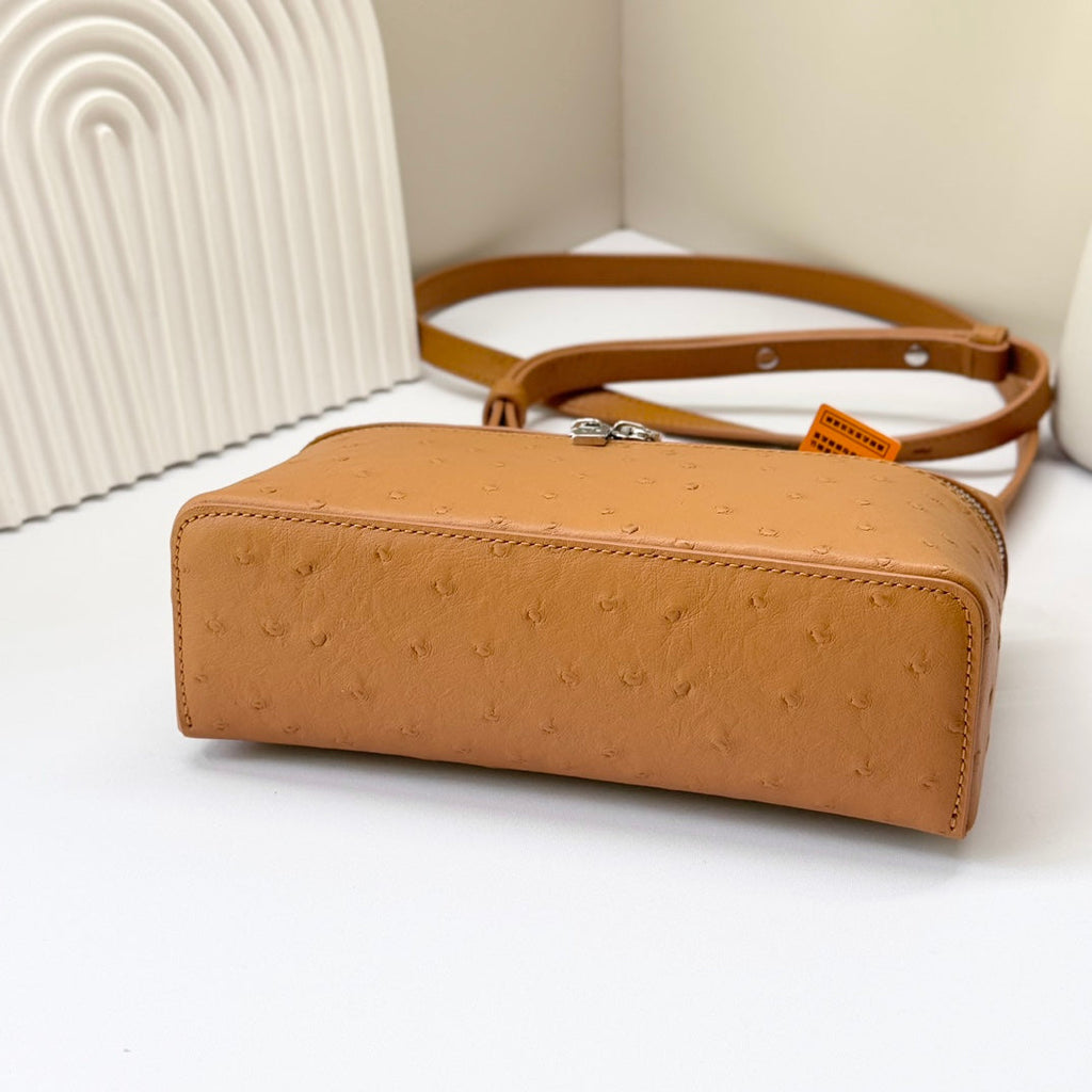 LP Extra Bag 19cm Ostrich Pattern Gold Calfskin Silver Hardware