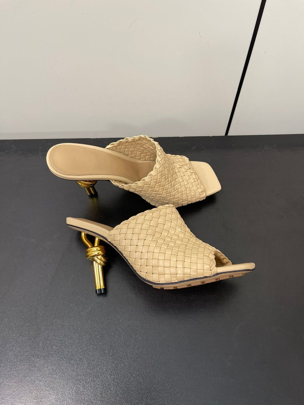knot mule 95 beige lambskin