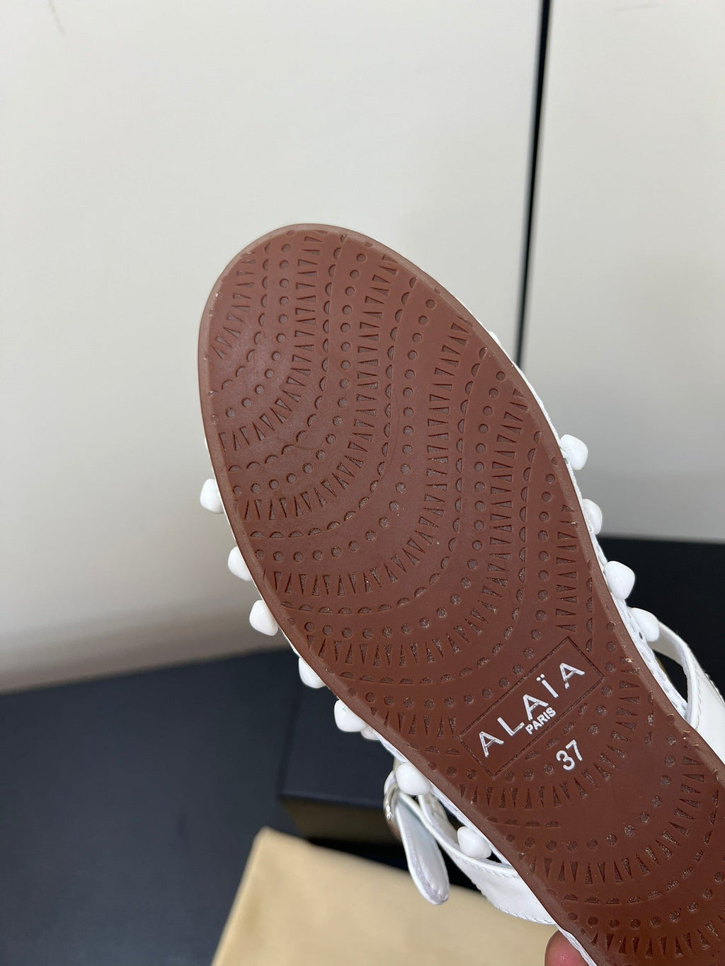 Alaila Ballet Flats With Studs On Fishnet In White 975751