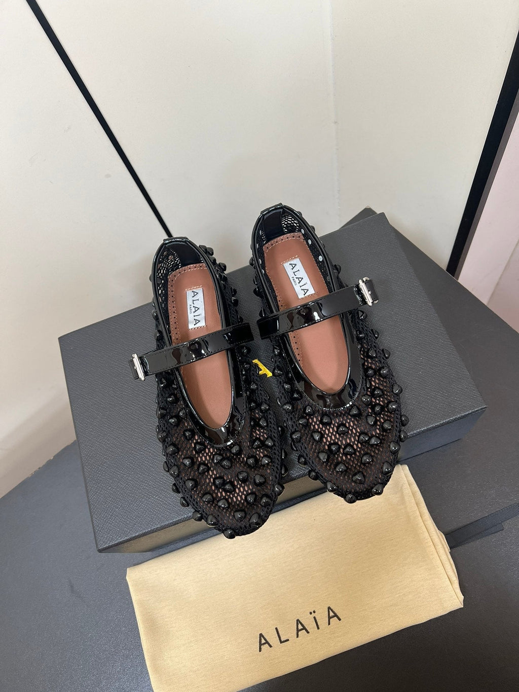 Alaila Ballet Flats With Studs On Fishnet In Black 975753