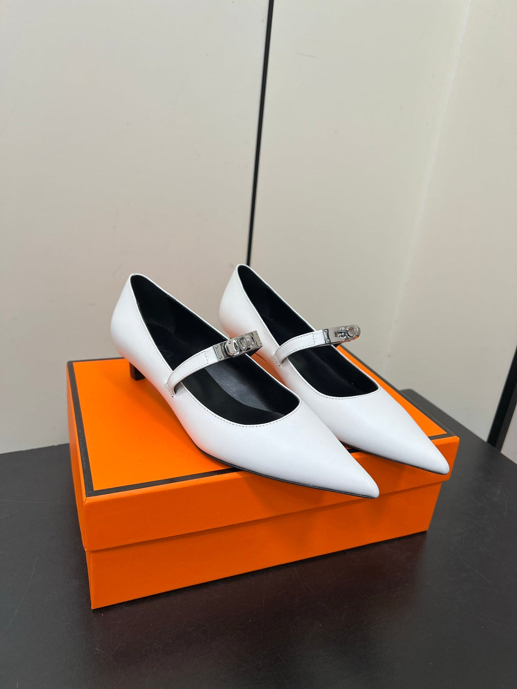 HM 25C Kiara 40 Pump White Calfskin 210282