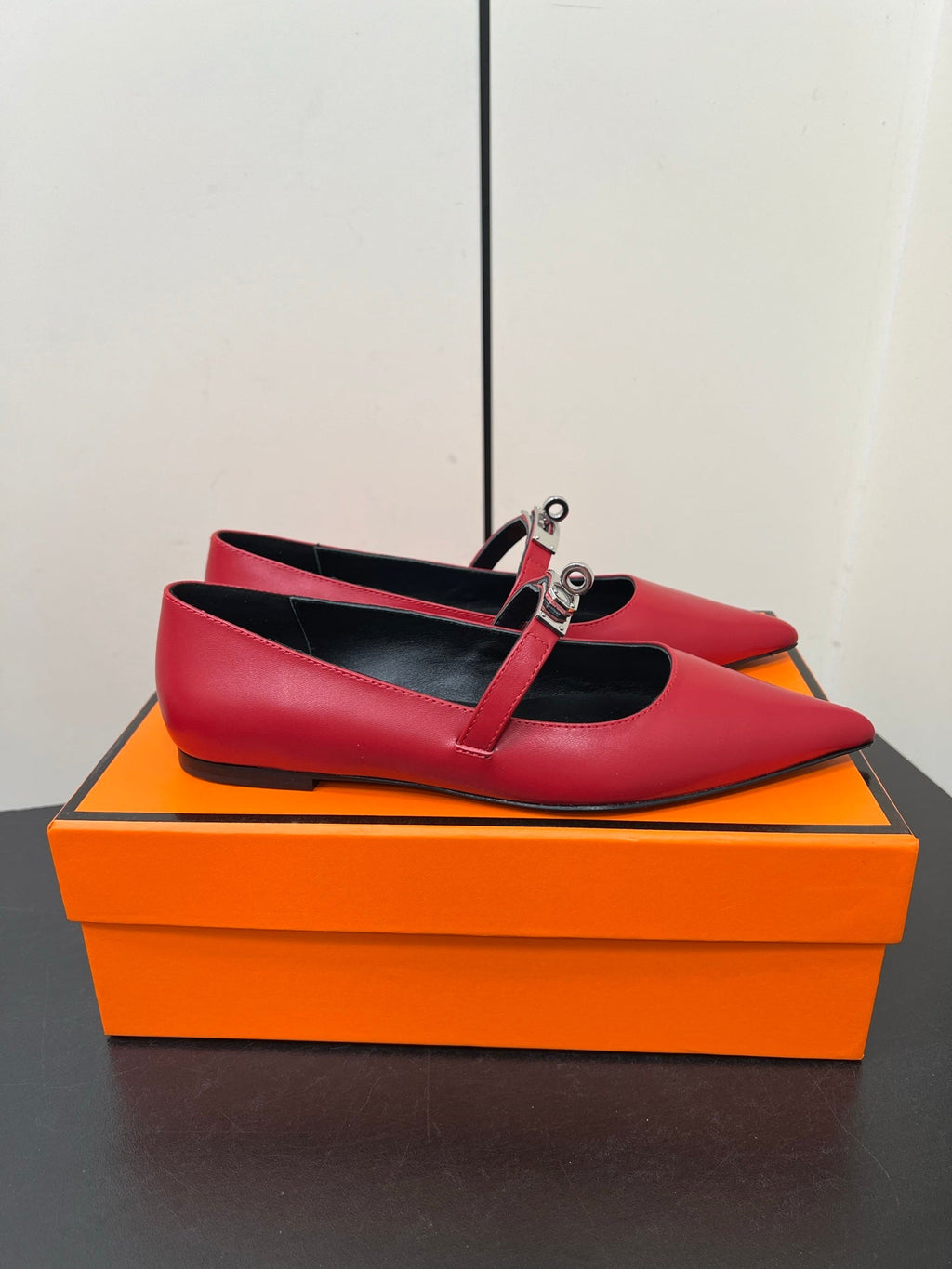 HM 25C Kelly Ballet Flat Red Calfskin 210292