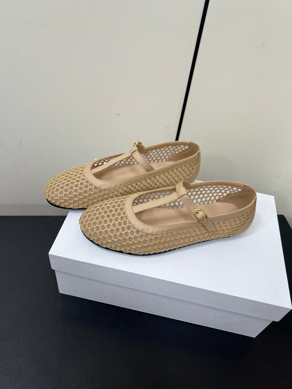 The Row 25ss Square T-Strap Flat Beige Mesh Cowhide 340039
