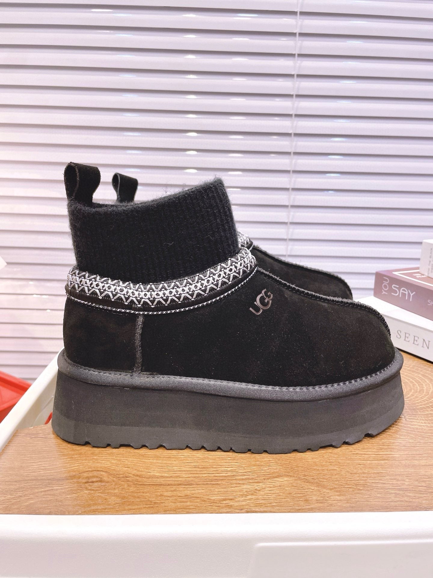 UGG Tazz Platform Boots Black Frabic Suede 512865