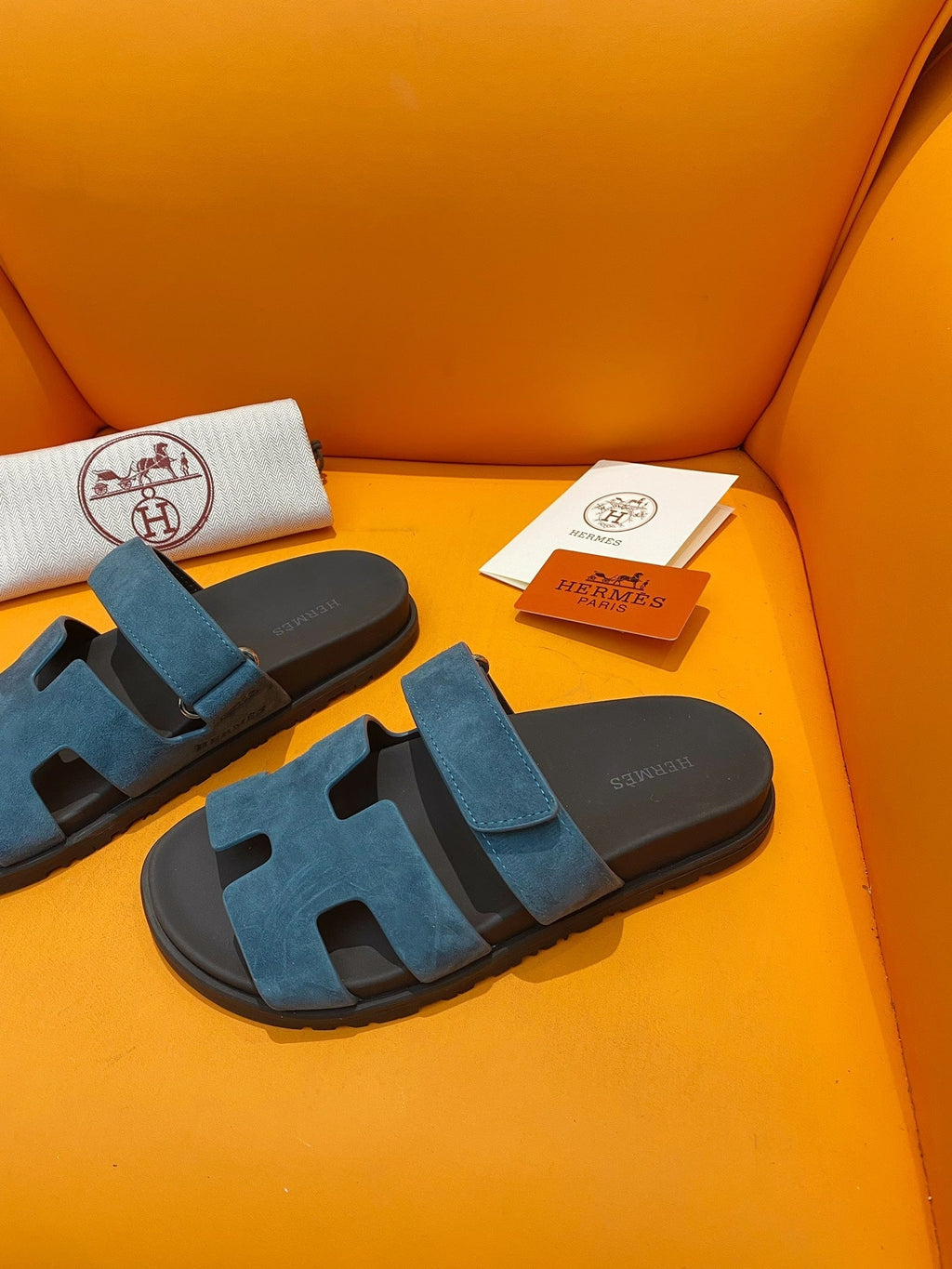 chypre sandal blue celeste suede calfksin