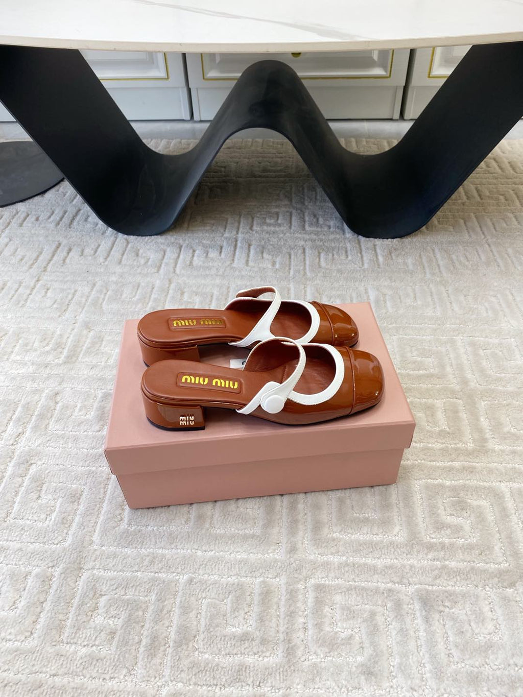 Miu Mary Jane Mule Pumps In Red Brown Glossy Sheepskin