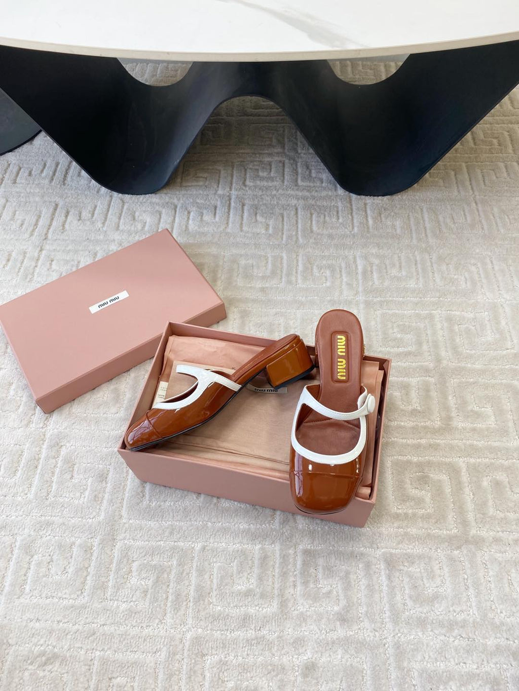 Miu Mary Jane Mule Pumps In Red Brown Glossy Sheepskin