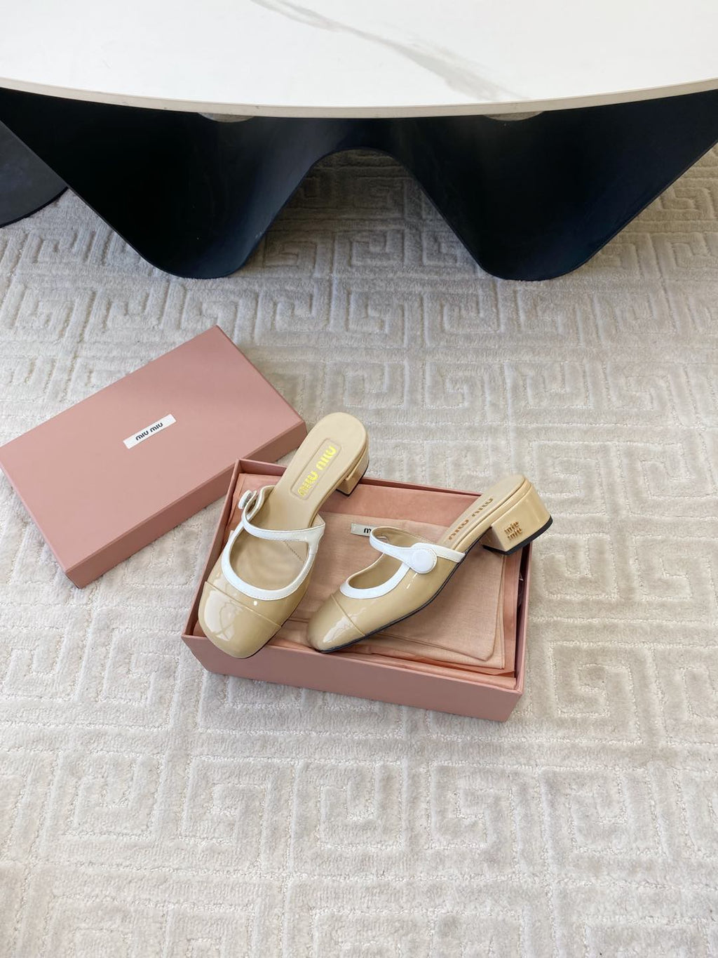 Miu Mary Jane Mule Pumps In Beige Glossy Sheepskin