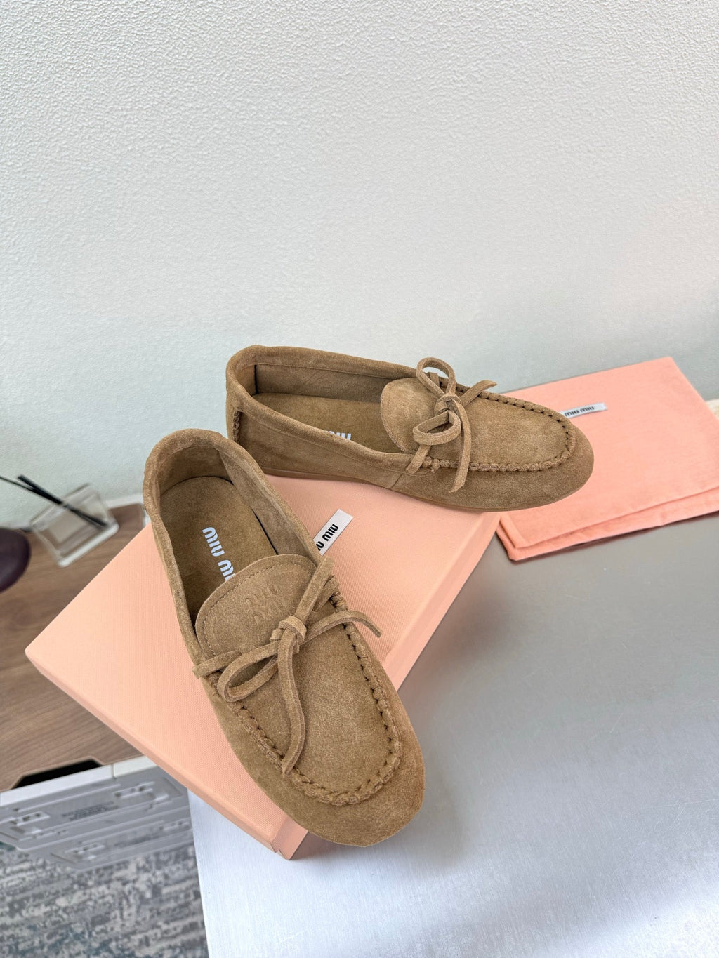 Miu Logo Loafer Khahi Suede 693517