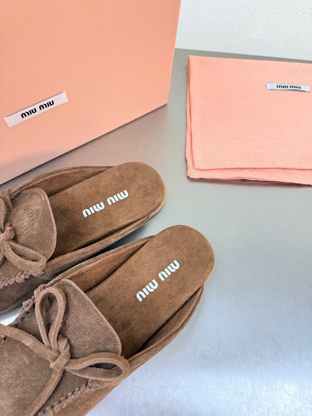 Miu Logo Mule Coffee Suede 693520
