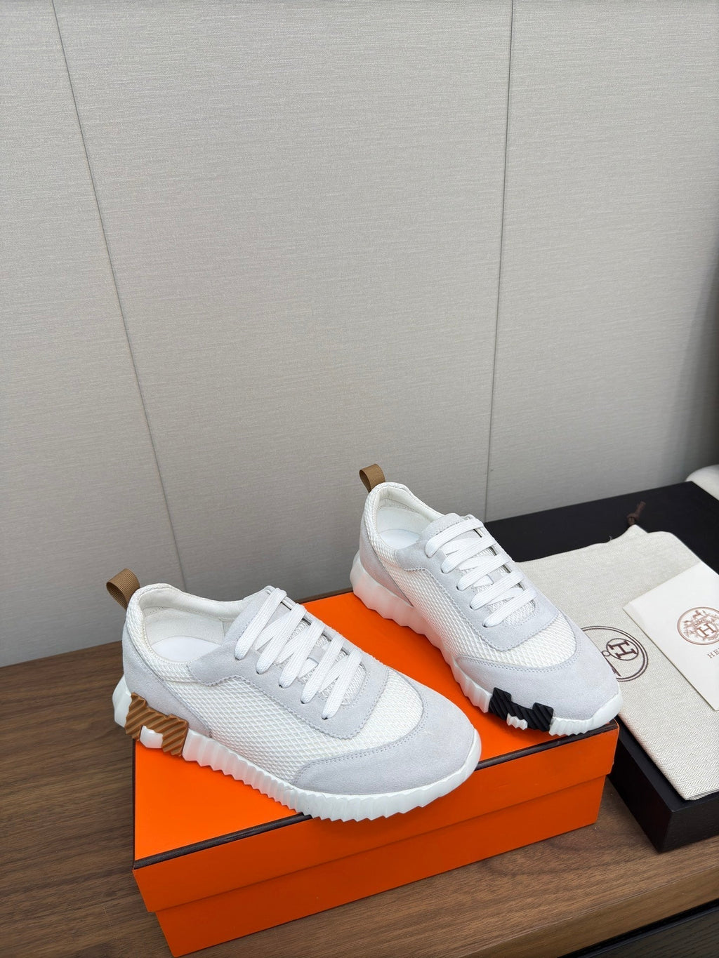 HM Bouncing Sneaker Blanc Mesh and Suede 213521