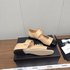 CC 26s Marry Jane Flat 2.5cm Beige Black Cowhide 632183