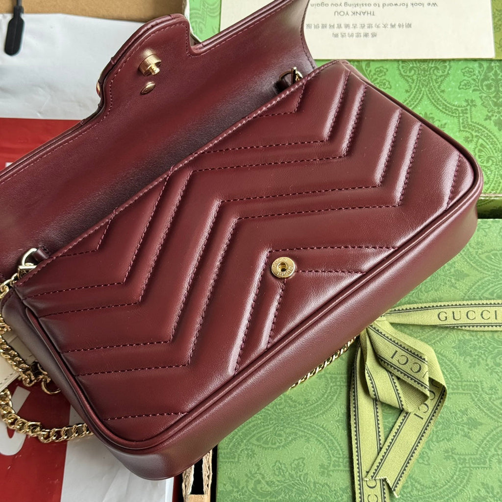 gg marmont 26cm cherry red calfskin gold hardware