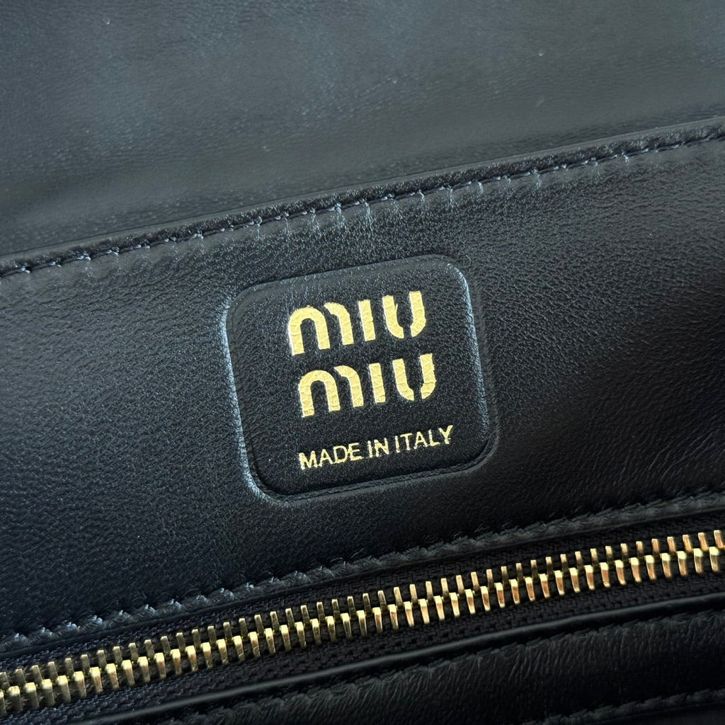 Miu 5bd265 Matelassé Shoulder Bag 28cm Black Lambskin