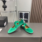 Alaila Criss Cross Ballet Flats In Green Velvet 996047