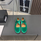 Alaila Criss Cross Ballet Flats In Green Velvet 996047