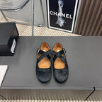 Alaila Criss Cross Ballet Flats In Black Lambskin 996055
